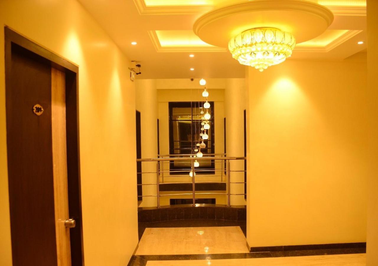 The Hotel Relax Kankavli Kankavali Dış mekan fotoğraf